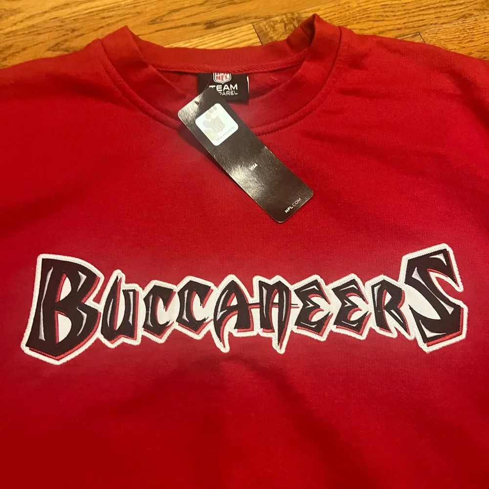 Vintage Tampa Bay Buccaneers Crewneck Sweatshirt Red NFL Football XL NWT